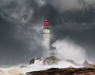 Phare dans la tempête