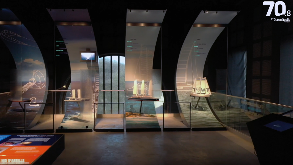 Différents types de navires à 70.8