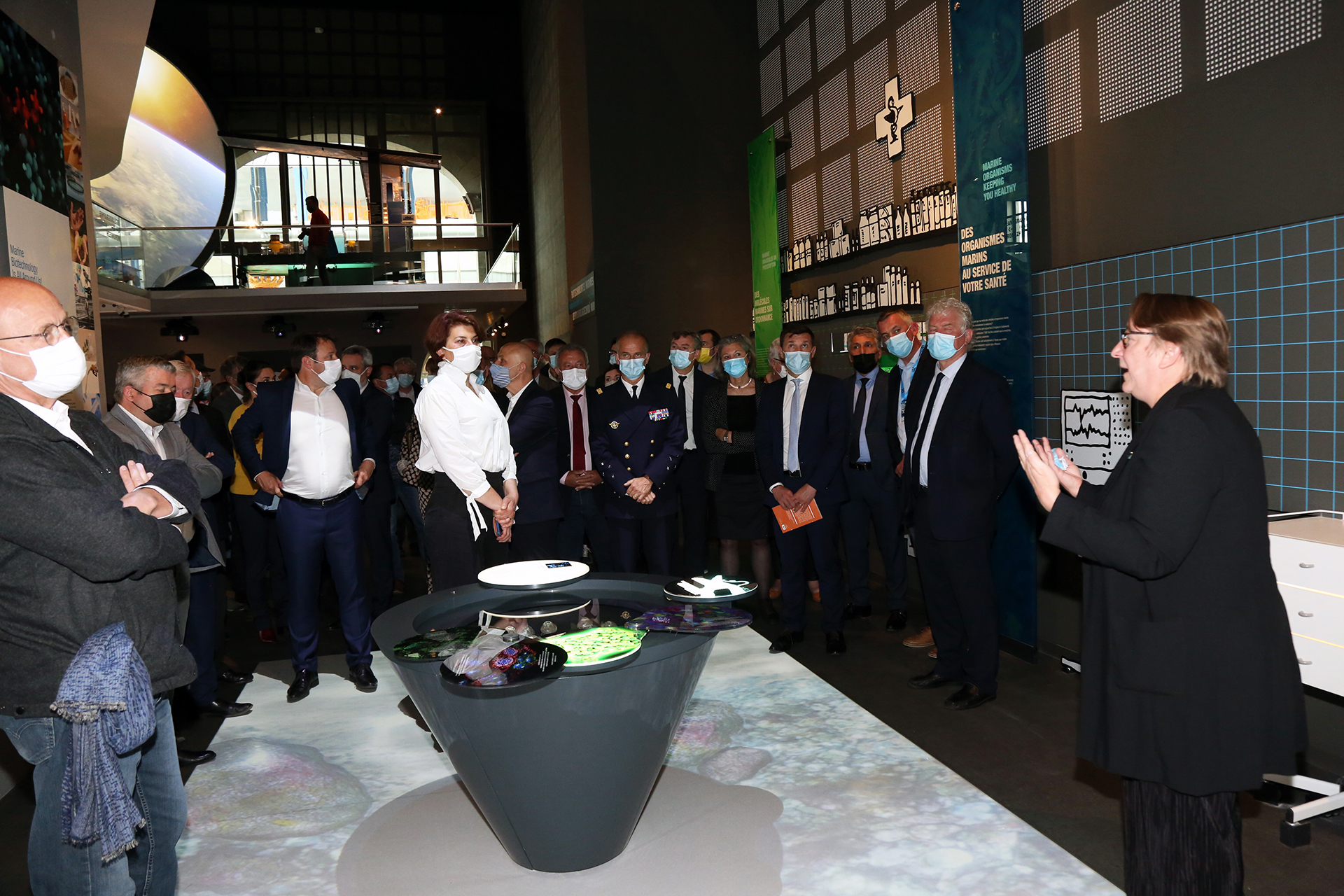 Visite d'inauguration de 70.8 par Céline Liret