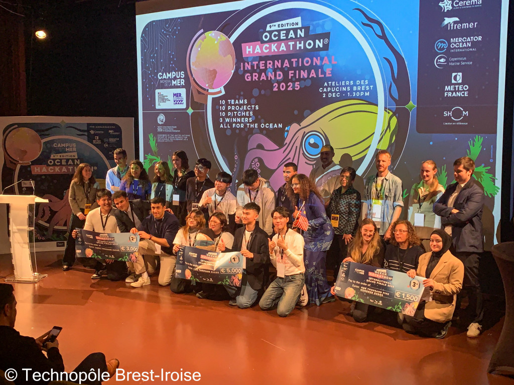 phot of the winning teams 2025 in the auditorium of the Ocean Hackathon Grand Finale 