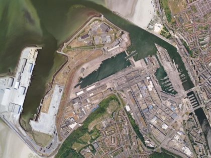 BOU08: How to optimize interport synergies: management of incoming/outgoing flows)?
