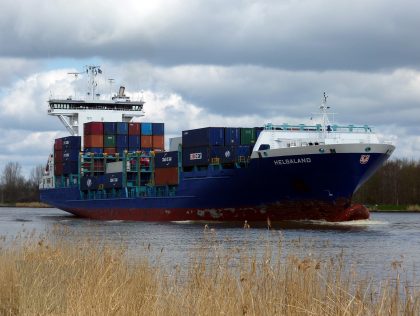 ORK04 No Time for Grounding: A Real-Time Under Keel Clearance Monitoring for Ships to Safely Sail Shallow Waters