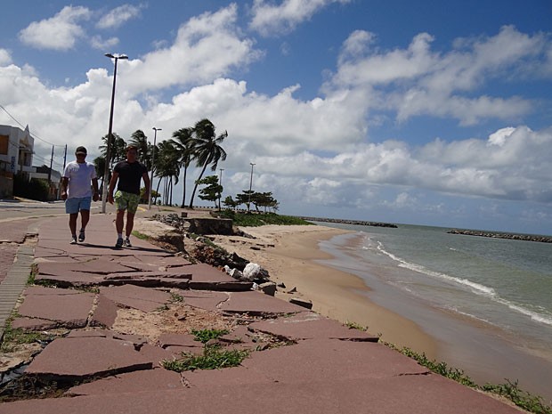 SAL01: Salvador at Risk: Developing Solutions for Resilience and Adaptation to Coastal Erosion